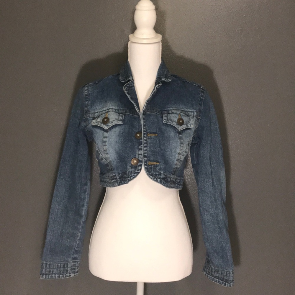 3x$25😍😍😍Crop denim jacket